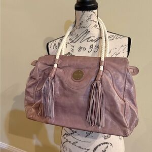 Elegant Mauve Shoulder Bag with Tassels
